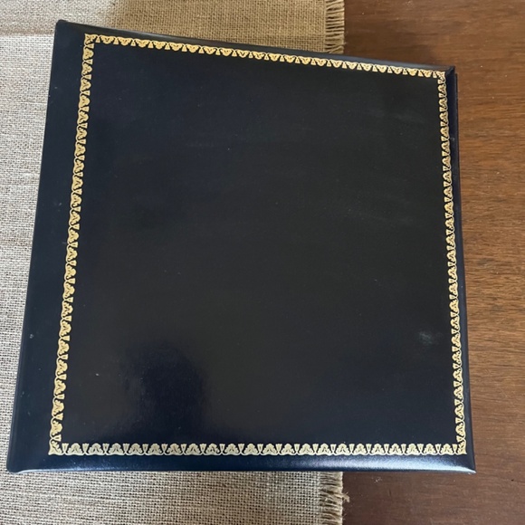 Exposures three-ring binder scrapbooks - Picture 3 of 8